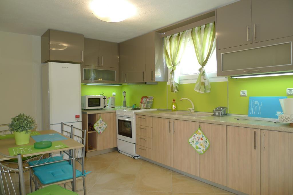 Excellent Villa วูร์วูรู ภายนอก รูปภาพ